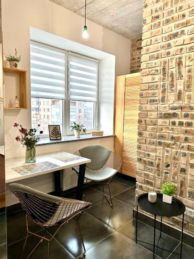 Designer Apartments In The City Center Rivne Ngoại thất bức ảnh