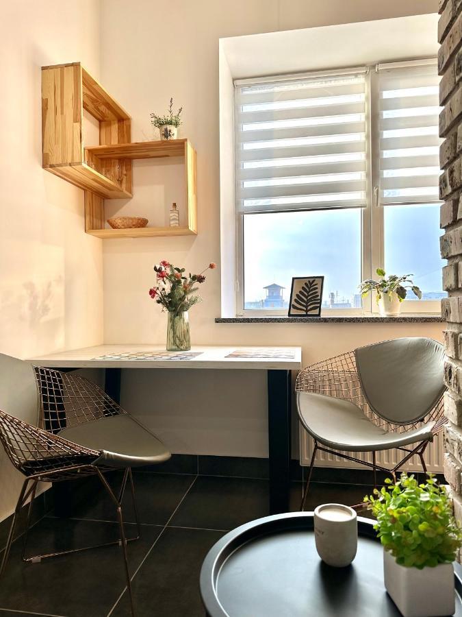 Designer Apartments In The City Center Rivne Ngoại thất bức ảnh