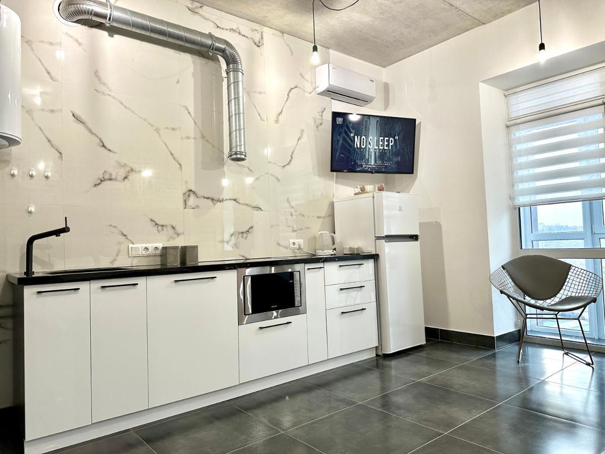 Designer Apartments In The City Center Rivne Ngoại thất bức ảnh