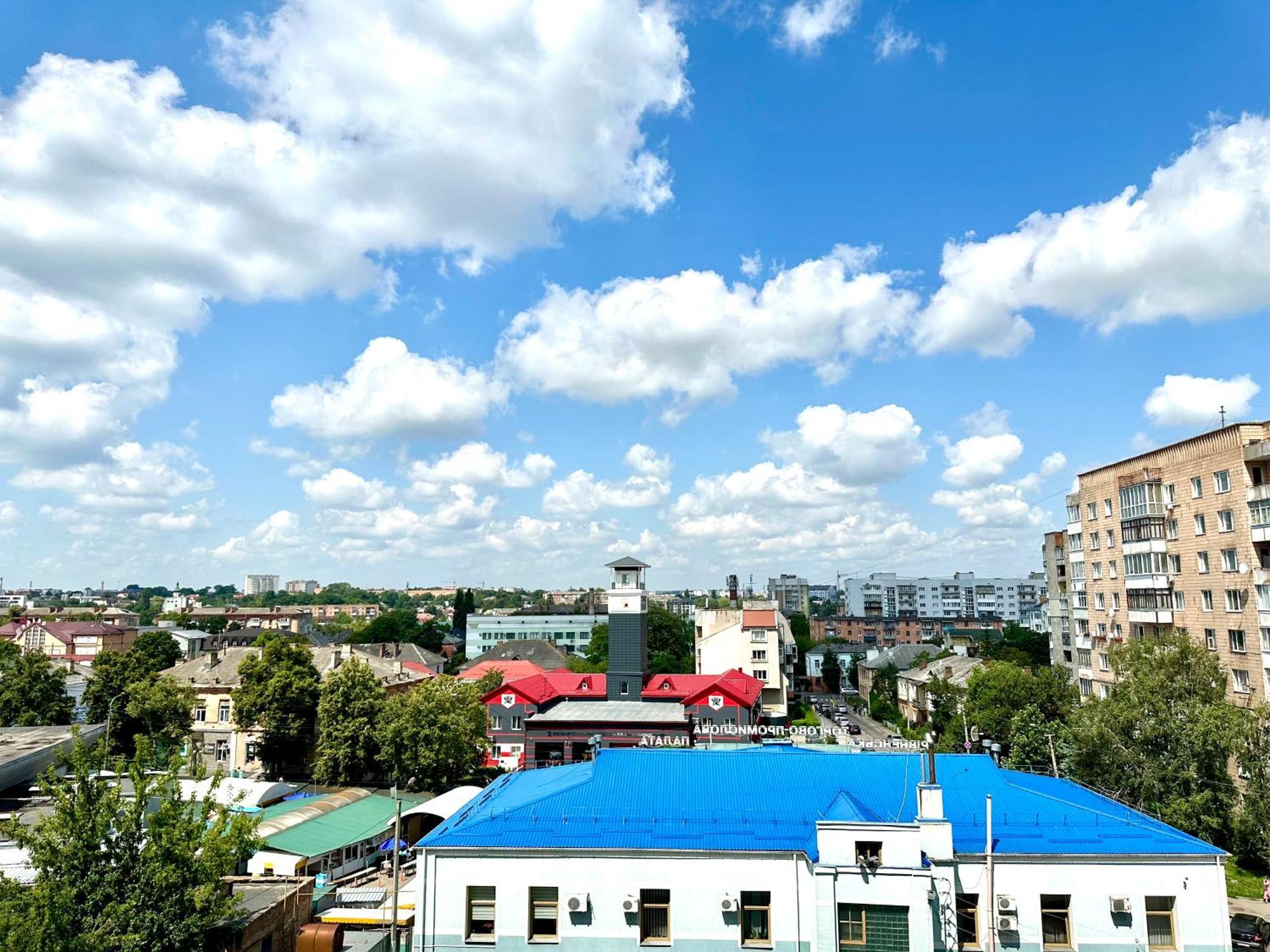 Designer Apartments In The City Center Rivne Ngoại thất bức ảnh
