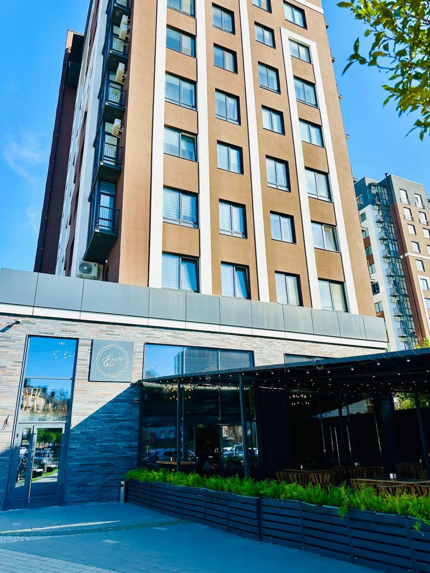 Designer Apartments In The City Center Rivne Ngoại thất bức ảnh