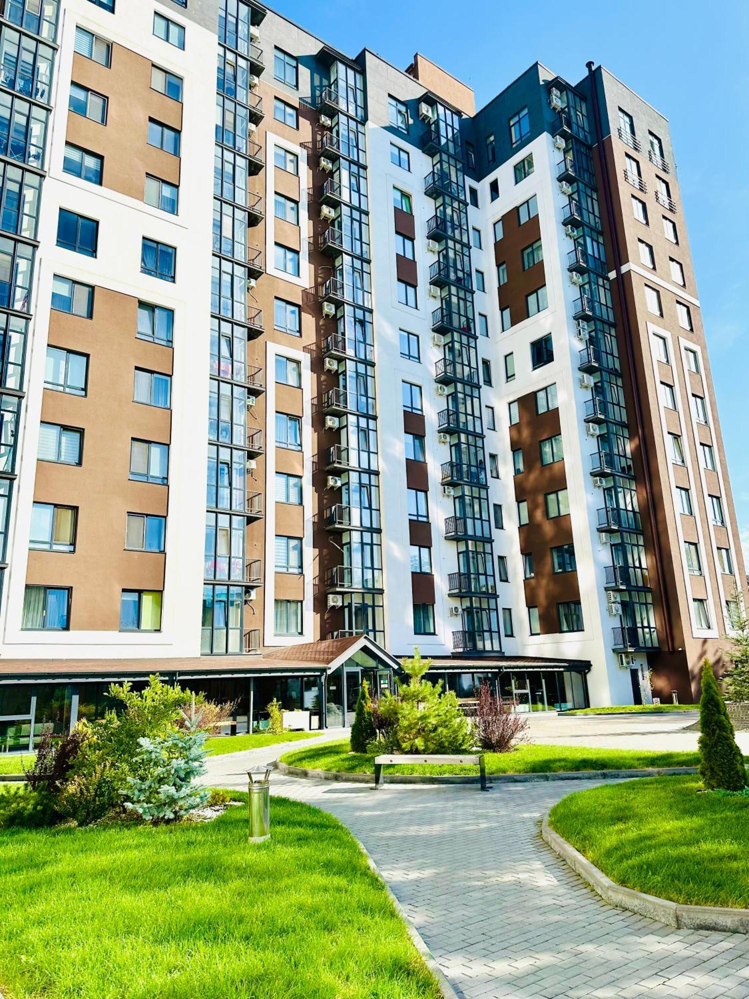 Designer Apartments In The City Center Rivne Ngoại thất bức ảnh